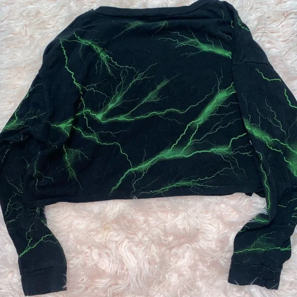 FASHION NOVA GIRL POWER CROP TOP - Picture 3 of 5